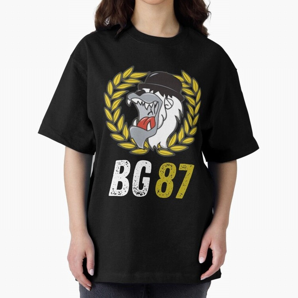 mala suerte 87 (hinchas del lyon) Camiseta esencial Oversized T-Shirt Cheer for FIFA World Cup 2026 Capturing CR7 and Messi, Brazil Energy, Classic Soccer Heritage, Championship Pressure, Fan Loyalty and International Pride; Made for Die Hard