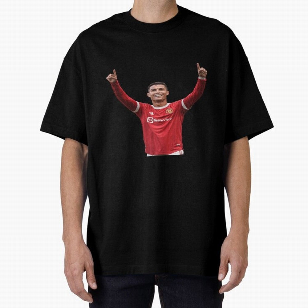Crisitano Ronaldo Manchester United Oversized T-Shirt Discover FIFA World Cup 2026 for Fans of Cristiano Ronaldo and England, Bringing Champion Mindset, Group Stage Buzz, Knockout Tension and Passionate Fan Culture; Ideal for Football Dads,