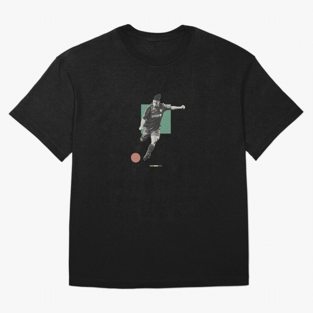 Ronaldinho Minimalist Oversized T-Shirt Cheer for FIFA World Cup 2026 USA Canada Mexico Spirit, Featuring France, CR7, Match Day Excitement, Supporter Culture, Golden Goals and Global Football Passion; Created for Match Day Parties, Soccer Gifts,