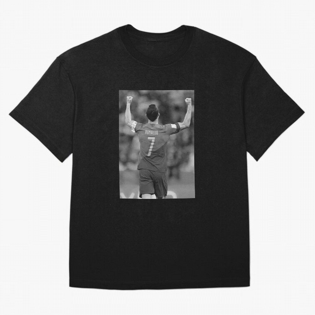 Cristiano Ronaldo Oversized T-Shirt Show Passion for the Stars of Match Day Hype around FIFA World Cup 2026 USA Canada Mexico, Messi, CR7 and Mbappe, England, France and Netherlands, Retro Football Energy, Iconic Rivalries, Trophy Chase Drama and