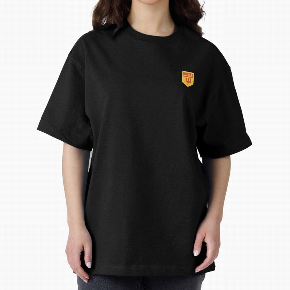 Manchester United Badge Oversized T-Shirt Join Global Football Passion for FIFA World Cup 2026, Capturing Neymar, Argentina, Vintage Soccer Flavor, Modern Football Stars, National Flags and Final Night Emotion; Ideal for Passionate Fans Who Love