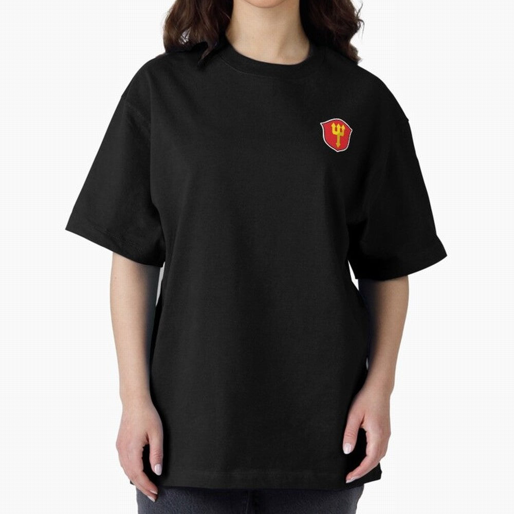 Manchester United Badge Oversized T-Shirt Live the Energy of Global Football Passion for FIFA World Cup 2026, Centered on Messi, CR7 and Mbappe, Portugal, Worldwide Fan Energy, Dramatic Goals, Stadium Lights and Championship Celebrations; Built for
