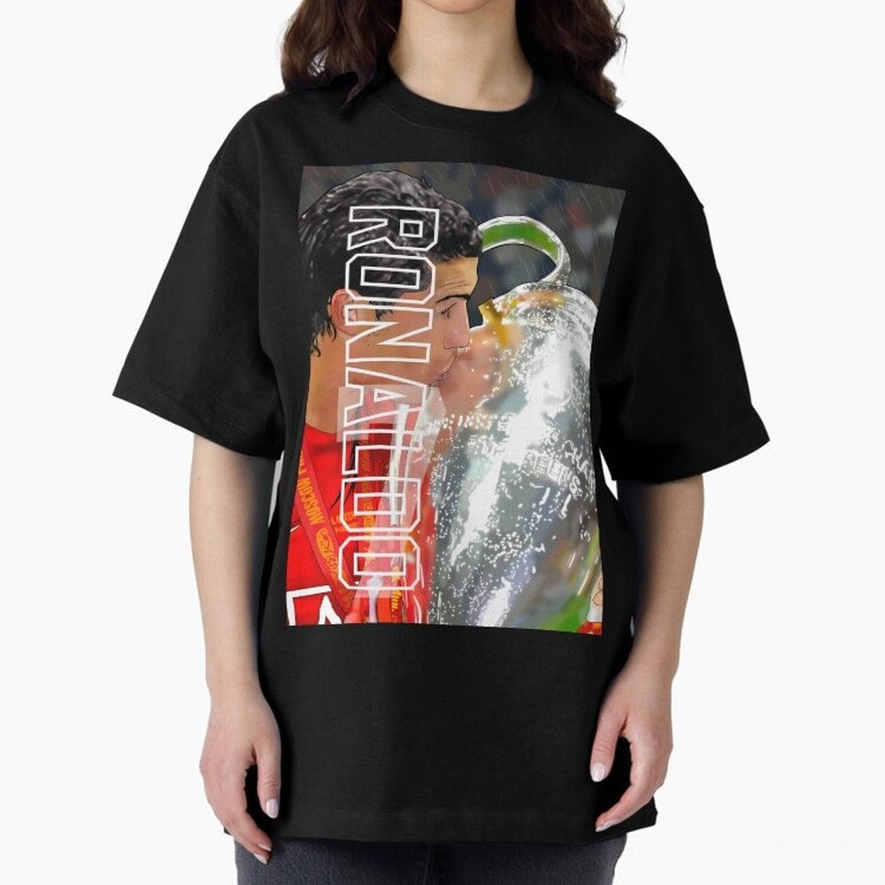 Cristiano Ronaldo ¨C 2008 Manchester United Champions League Glory Artwork by GrizzlyGFX Oversized T-Shirt Stand Out with Spirit from FIFA World Cup 2026 Group Stage for Fans of Mbappe and Neymar and Brazil, Bringing Tournament Hype, Historic