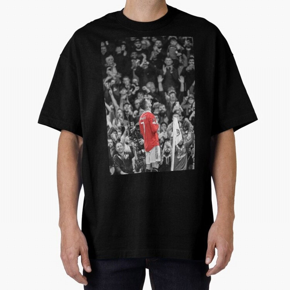 Cristiano Ronaldo Manchester United Oversized T-Shirt Mark Match Day Hype around FIFA World Cup 2026, Messi, Neymar and Mbappe, France, Stadium Memories, Football Loyalty, International Chants and Championship Tradition; Perfect for Supporters Who