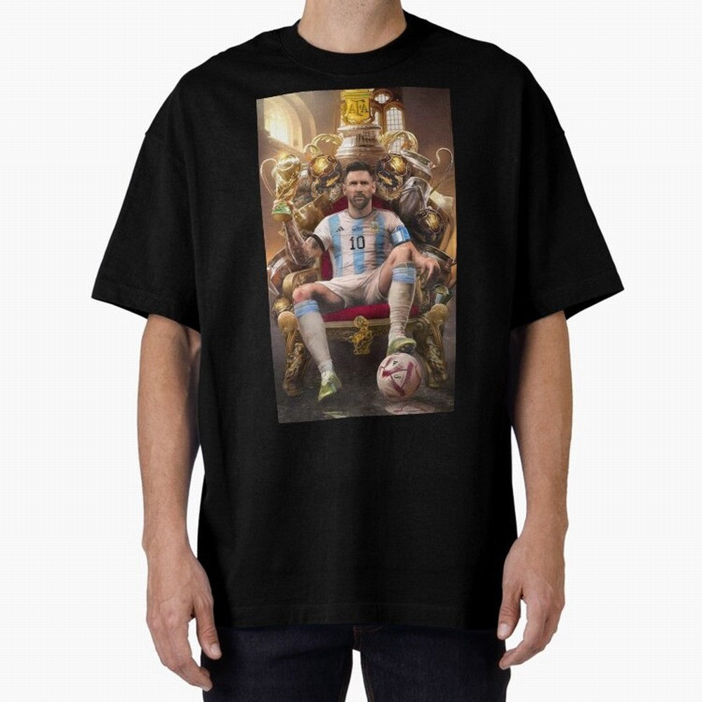 Lionel Messi Oversized T-Shirt Feel the Trophy Chase of Match Day Hype around FIFA World Cup 2026 USA Canada Mexico, CR7 and Messi, England, Retro Football Energy, Iconic Rivalries, Trophy Chase Drama and Stadium Atmosphere; Ideal for Passionate