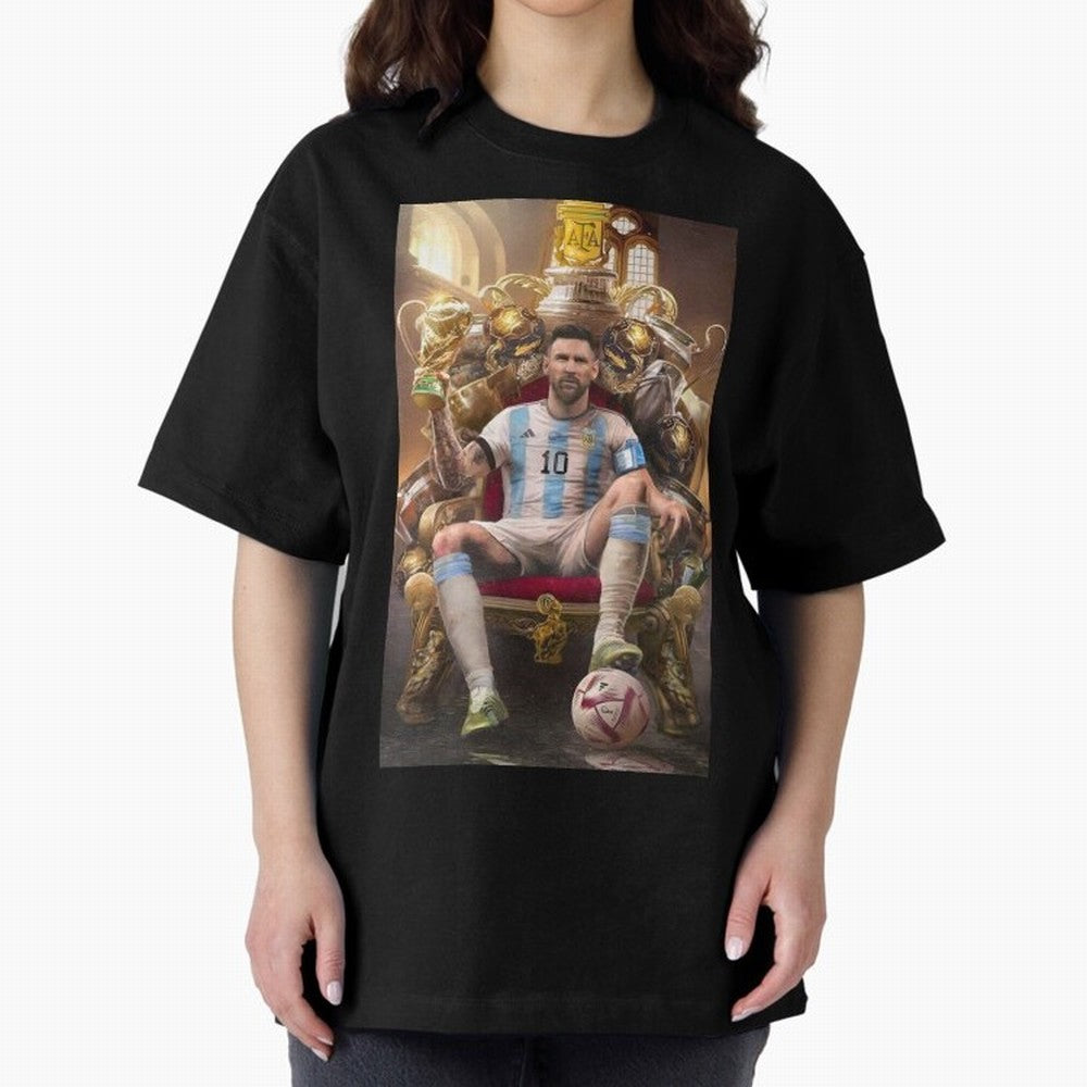 Lionel Messi Oversized T-Shirt Feel the Trophy Chase of Match Day Hype around FIFA World Cup 2026 USA Canada Mexico, CR7 and Messi, England, Retro Football Energy, Iconic Rivalries, Trophy Chase Drama and Stadium Atmosphere; Ideal for Passionate