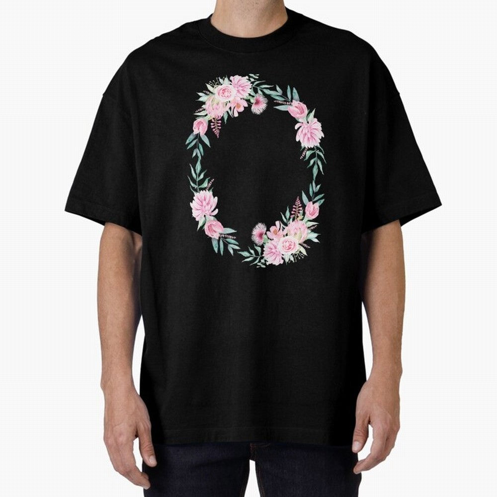 Proverbios 31:25 ¨C Est¨¢ vestida de fuerza y dignidad | Vers¨ªculo B¨ªblico Floral | Mujer de Fe Oversized T-Shirt Spotlight Match Day Hype around FIFA World Cup 2026 Group Stage, Cristiano Ronaldo, England and Germany, Worldwide Fan Energy,