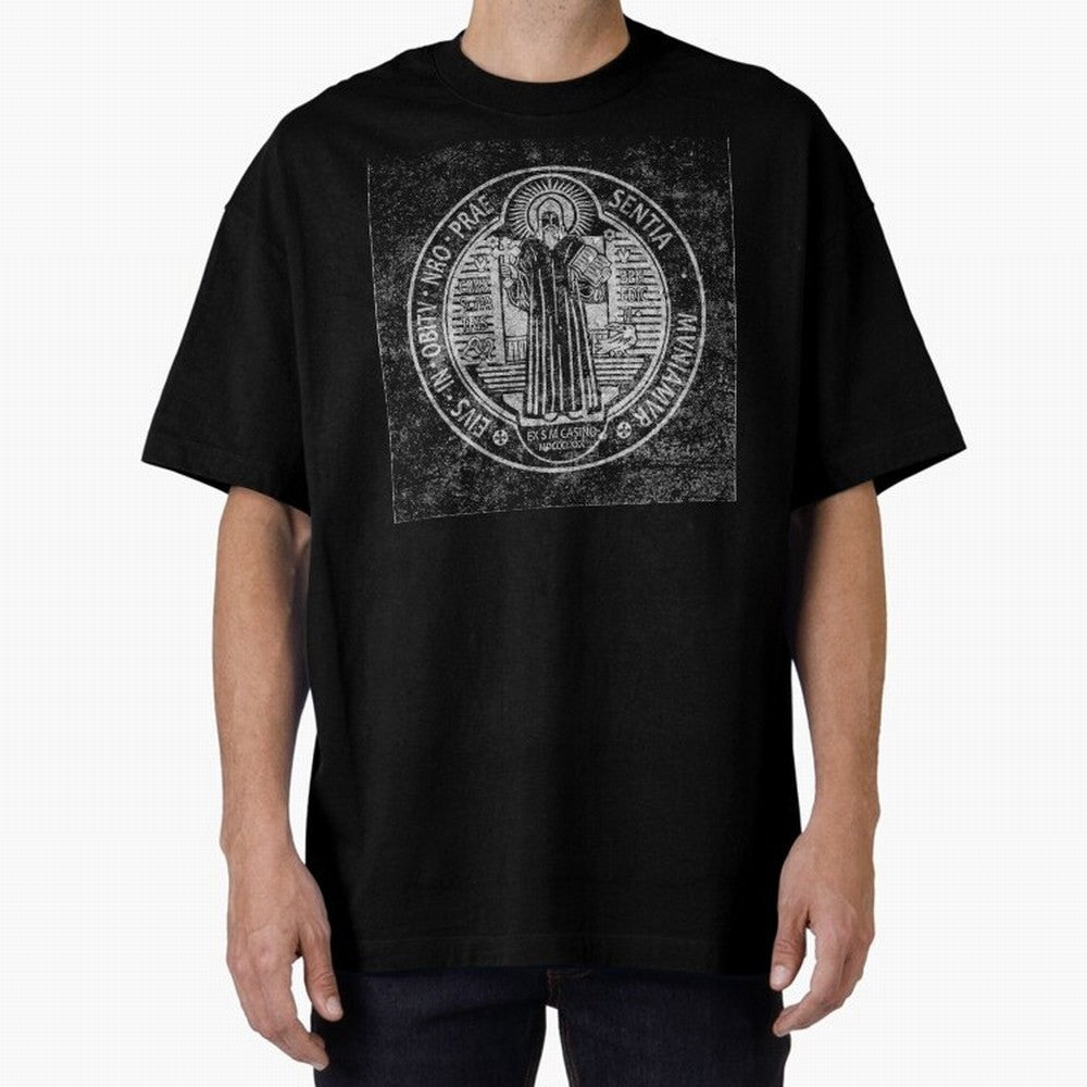 Medalla de San Benito Frontal Relieve Oversized T-Shirt Honor FIFA World Cup 2026 Group Stage for Fans of Mbappe and Argentina, Bringing Sports Nostalgia, International Competition, Famous Players and Unforgettable Victories; Perfect for Supporters