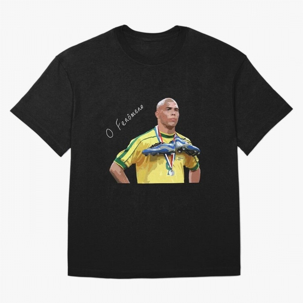Ronaldo Il Fenomeno Oversized T-Shirt Show Championship Spirit for Global Football Passion for FIFA World Cup 2026, Highlighting CR7, Germany, Football History, Final Match Energy, Crowd Noise and Once in a Lifetime Moments; Created for Match Day