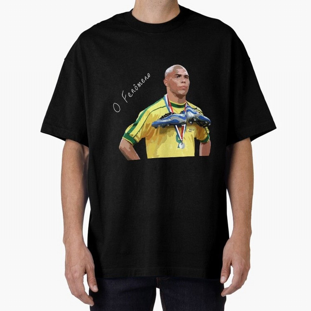 Ronaldo Il Fenomeno Oversized T-Shirt Show Championship Spirit for Global Football Passion for FIFA World Cup 2026, Highlighting CR7, Germany, Football History, Final Match Energy, Crowd Noise and Once in a Lifetime Moments; Created for Match Day