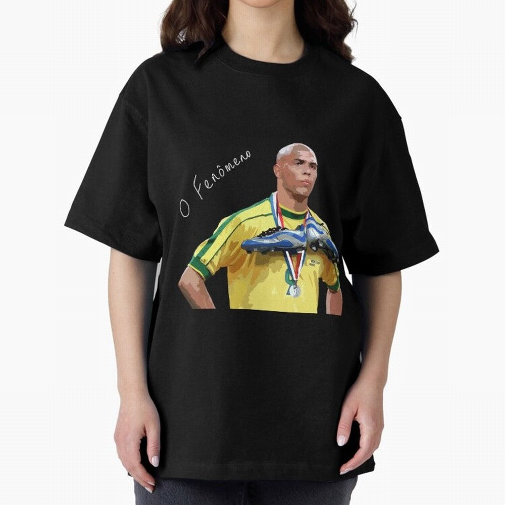 Ronaldo Il Fenomeno Oversized T-Shirt Show Championship Spirit for Global Football Passion for FIFA World Cup 2026, Highlighting CR7, Germany, Football History, Final Match Energy, Crowd Noise and Once in a Lifetime Moments; Created for Match Day