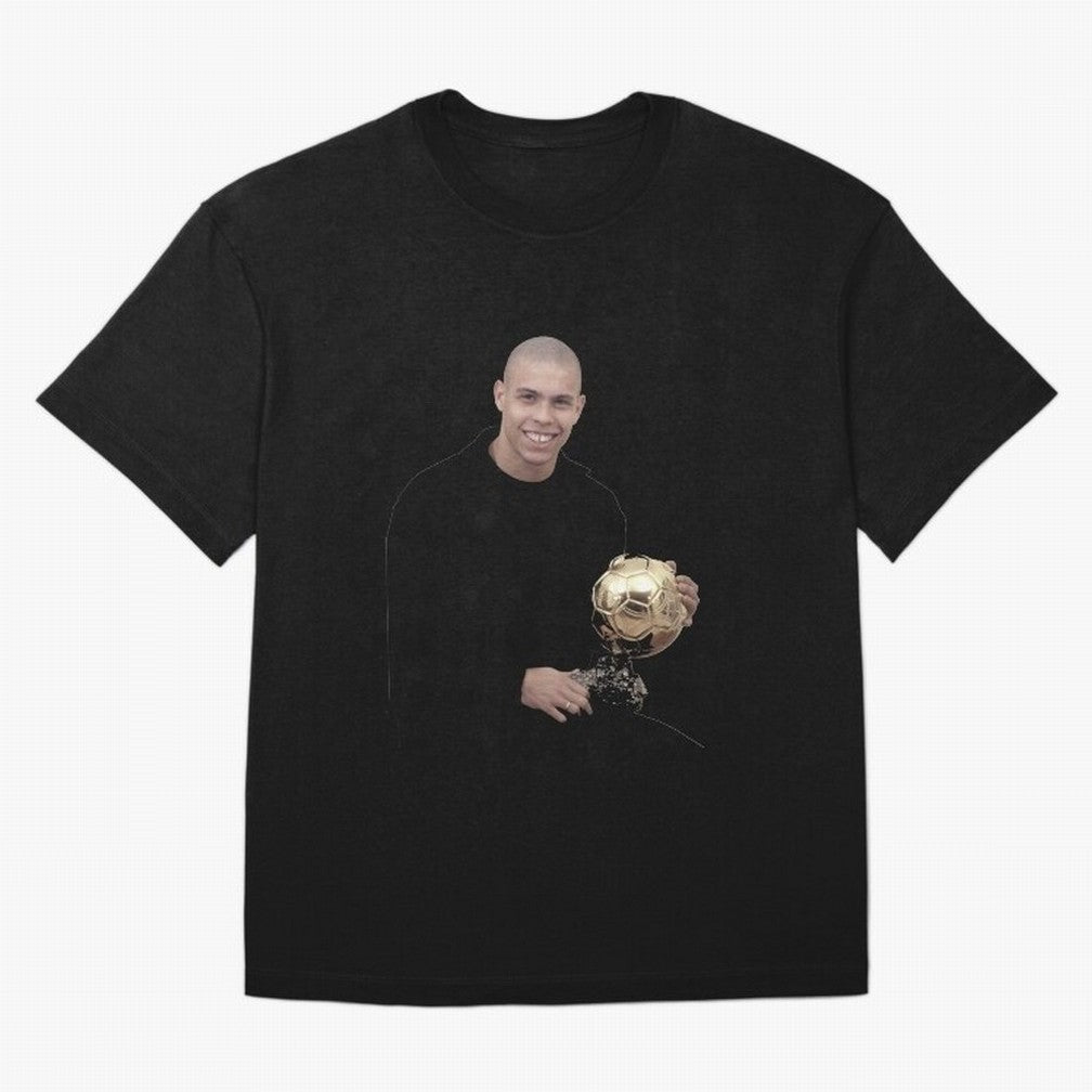 Ronaldo Iconic Ballon d¡¯Or Football Art Oversized T-Shirt Make Your Look Match the FIFA World Cup 2026 Journey through CR7 and Messi Highlights, England Pride, Football Festival Excitement, Trophy Ambitions, Country Rivalries and Star Player Buzz;
