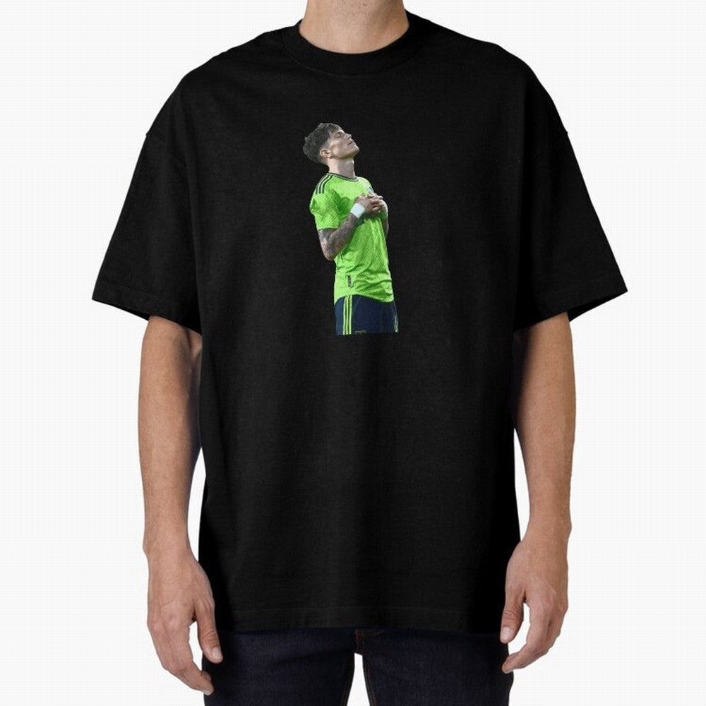 Alejandro Garnacho Oversized T-Shirt Feel FIFA World Cup 2026 Spirit, Featuring England and Germany, Haaland, Championship Spirit, Famous Goals, Roaring Crowds and International Football Unity; Great for Supporters Who Love Legendary Players,