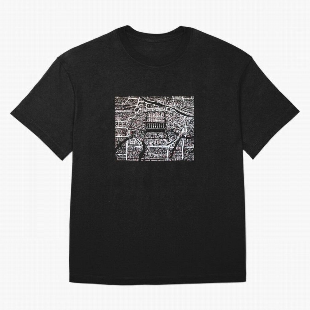 Old Trafford Oversized T-Shirt Bring Trophy Dreams to Match Day Hype around FIFA World Cup 2026, Messi and Cristiano Ronaldo, France and Portugal, Vintage Soccer Flavor, Modern Football Stars, National Flags and Final Night Emotion; Ideal for