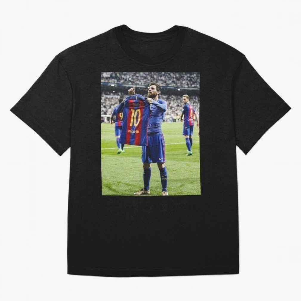 Lional Messi Poster Design Oversized T-Shirt Support Iconic Players in the FIFA World Cup 2026 Journey through CR7 and Messi Highlights, England and Germany Pride, Global Supporter Spirit, Legendary Goals, National Colors and Tournament