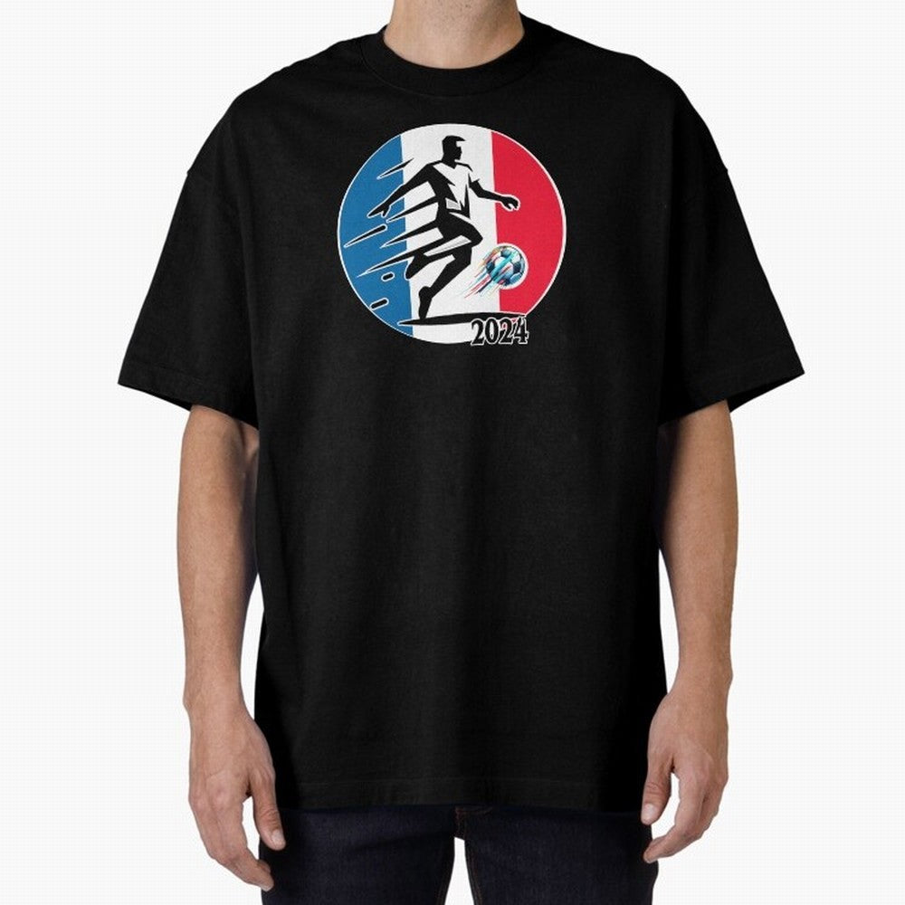 Soccer player - Oversized T-Shirt Fuel FIFA World Cup 2026 Group Stage Spirit, Filled with England, France and Netherlands, CR7, Stadium Chants, National Pride, Trophy Dreams and Unforgettable Football Memories; Ideal for Football Dads, Football